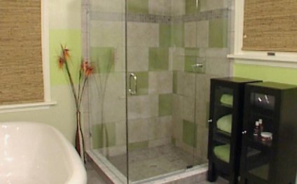 Small bathroom Design with tub