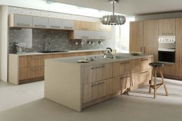 DM Design Kitchens & Bathrooms (m)