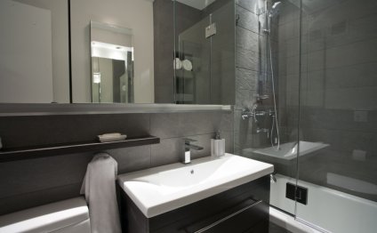 HGTV Small bathroom Design