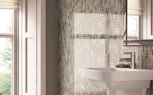 Photo features Sapphire Lagoon 2 x 1 Brick-Joint Mosaic on the backsplash.