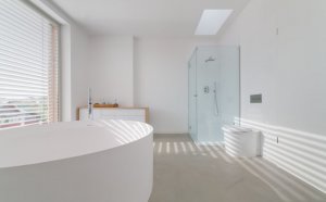White Bathroom Design Ideas