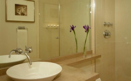 Small beautiful bathroom Designs