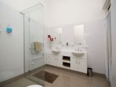 Simple bathroom Designs For Small Spaces