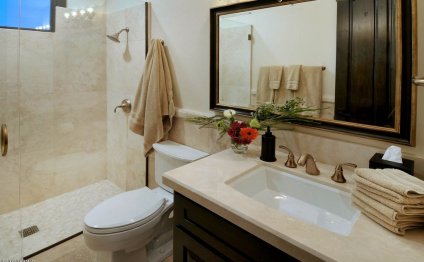 Traditional Small bathroom Design