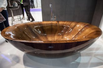 Wooden Bathtubs a Delight for the Senses and Your Home Decor